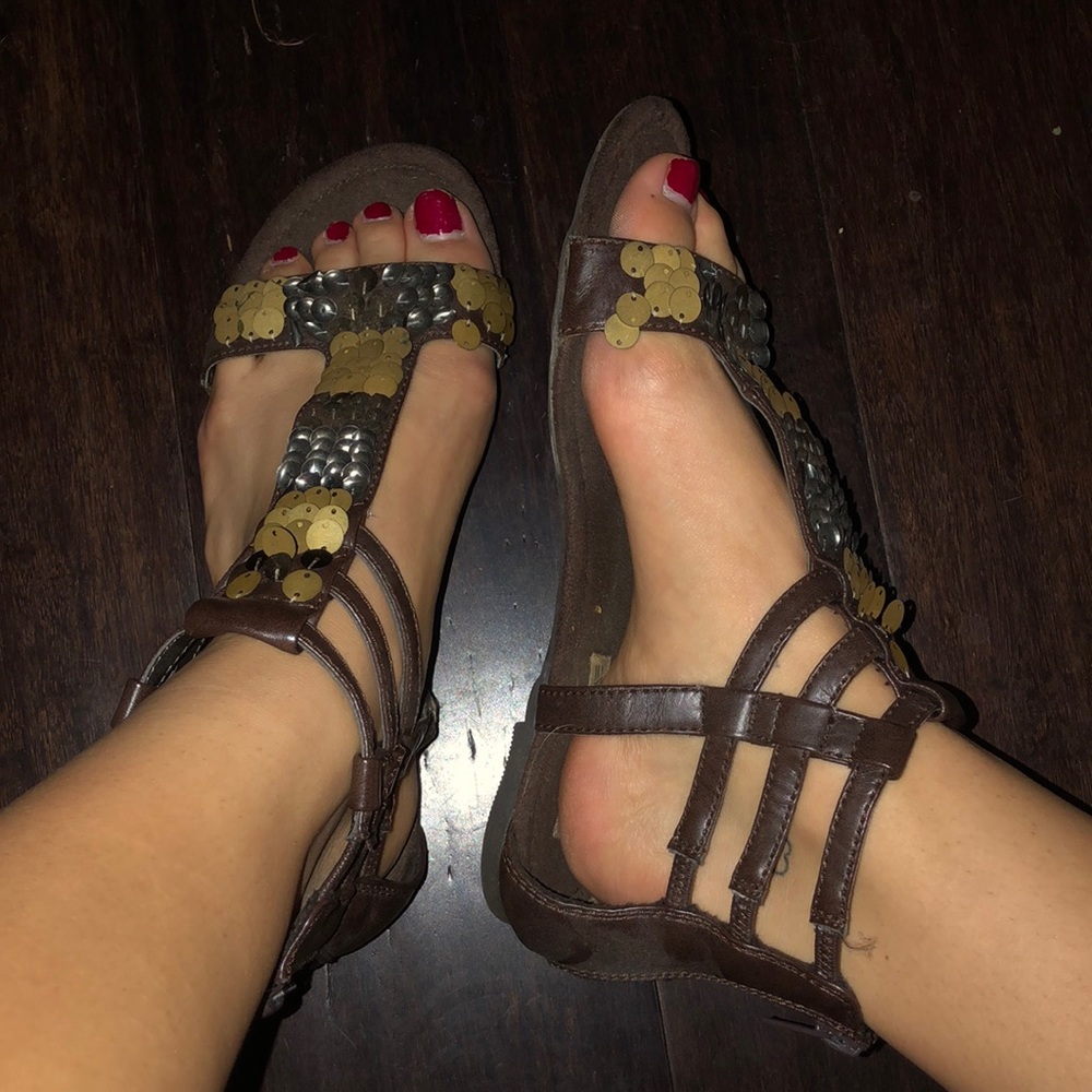 American Eagle sandals